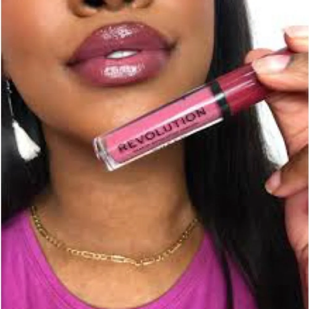 ❄️ Makeup Revolution | Sheer Lip Various Shades Available